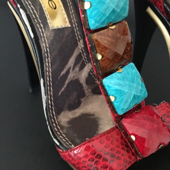 Bebe Island Heels Open Toe Snakeskin T-Strap Double Ankle Strap Gems 8M Platform - Picture 8 of 11